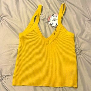 Yellow cropped tank, super cute & never worn